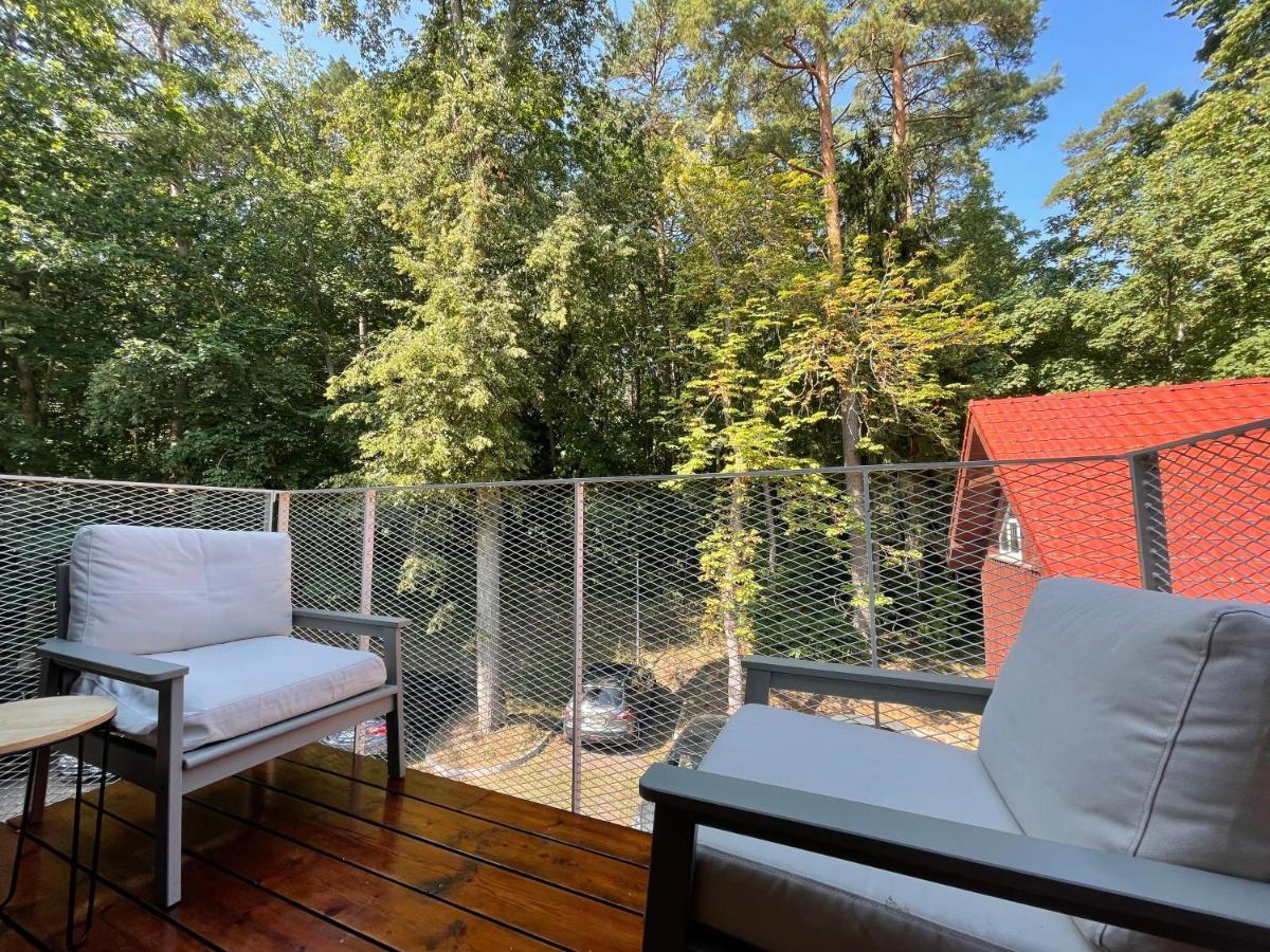 Sunny Apartment With Forest View Juodkrantė Buitenkant foto