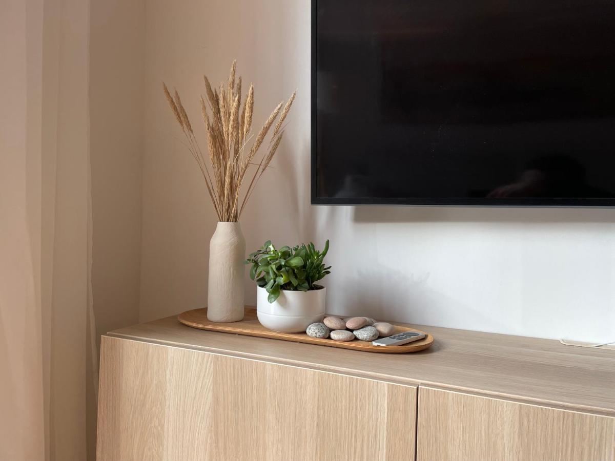 Sunny Apartment With Forest View Juodkrantė Buitenkant foto